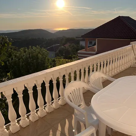 Meti Guest house