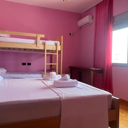 Meti Guest house *